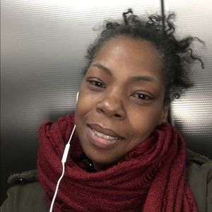 Meet your Posher, Leticia